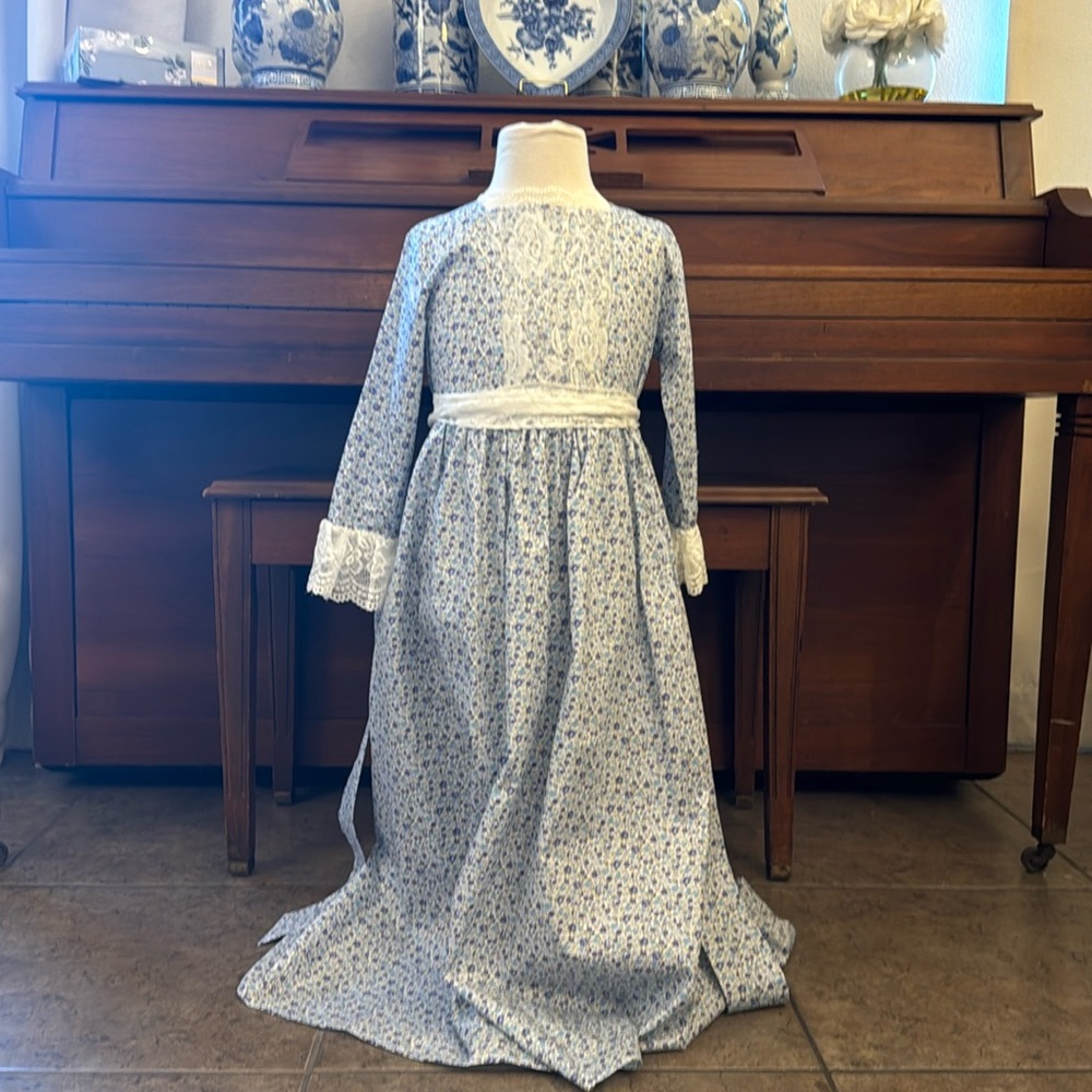 Scarlet Darkness Victorian Dress!